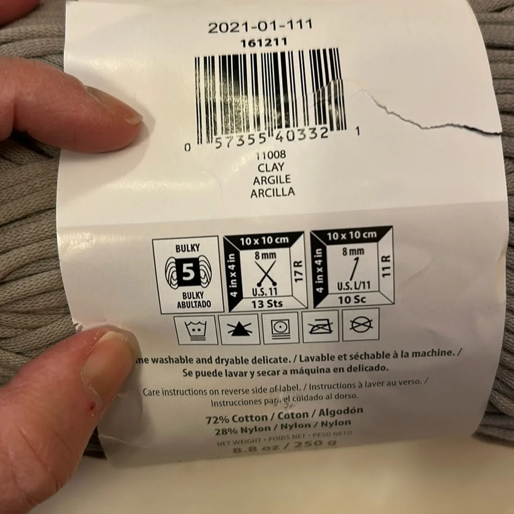 NWT. Assorted Yarn Collection in Multiple Colors - Picture 3 of 11